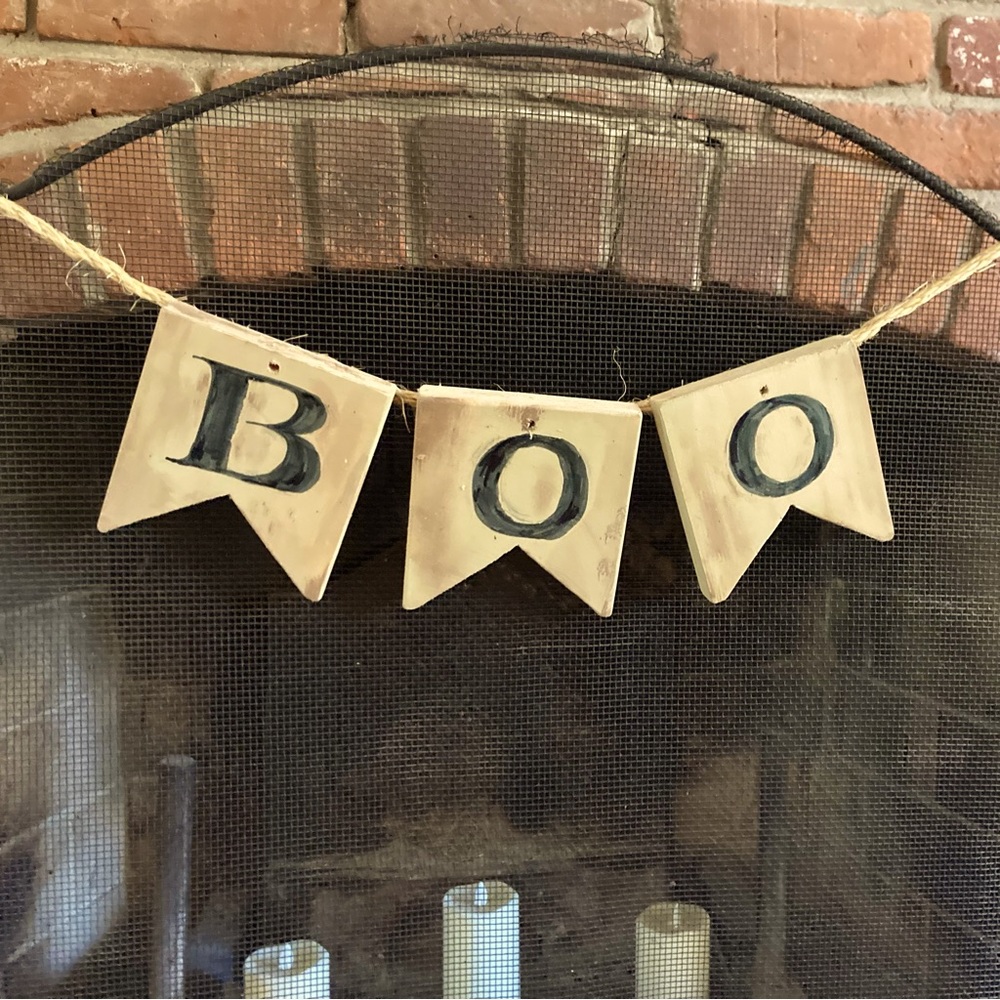 Wooden Halloween decorative sign